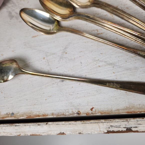 Antique/ VTG H&T Mfg Co Wentworth Silverplated Iced Tea Spoons Set of 12- Silver - Picture 5 of 8